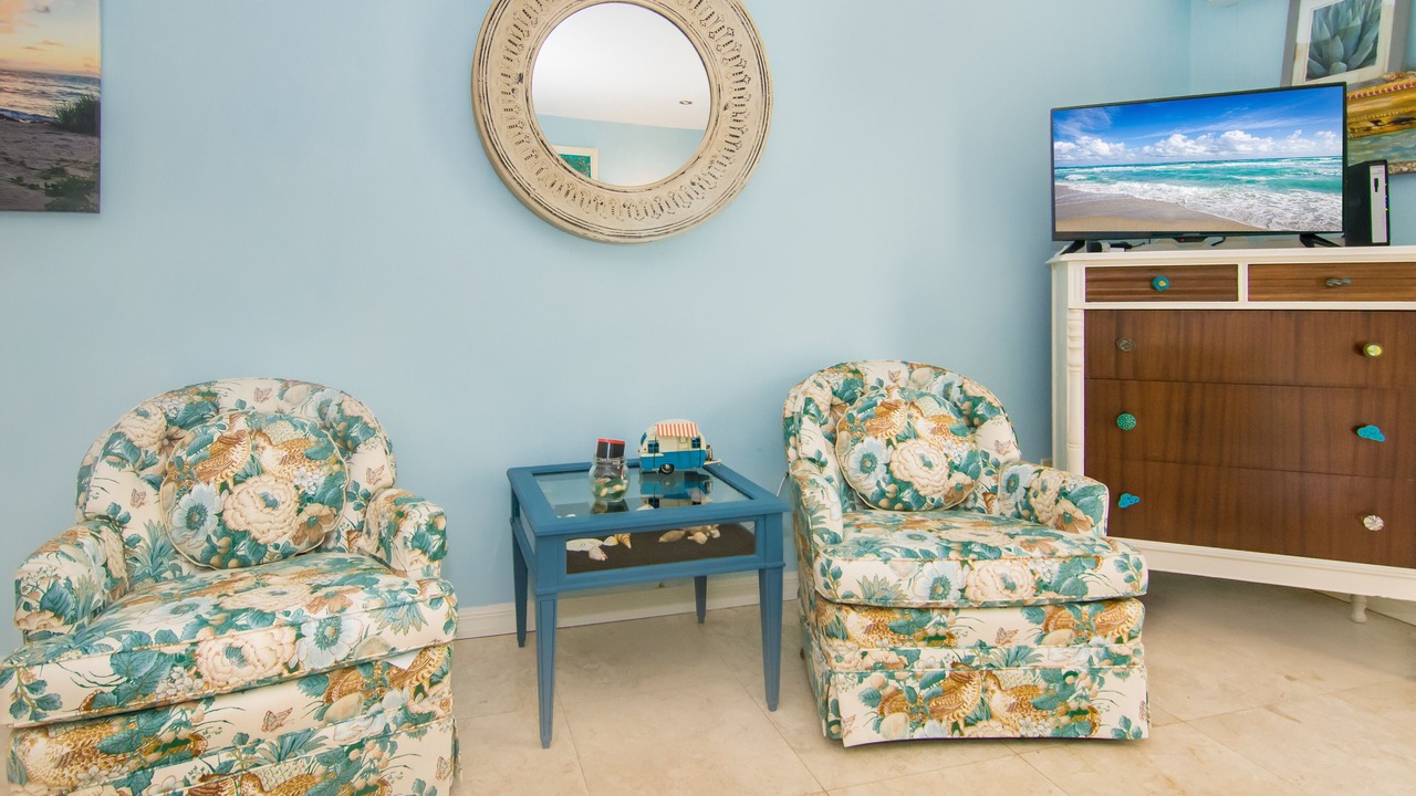 Photo of Livingroom in Juno Beach