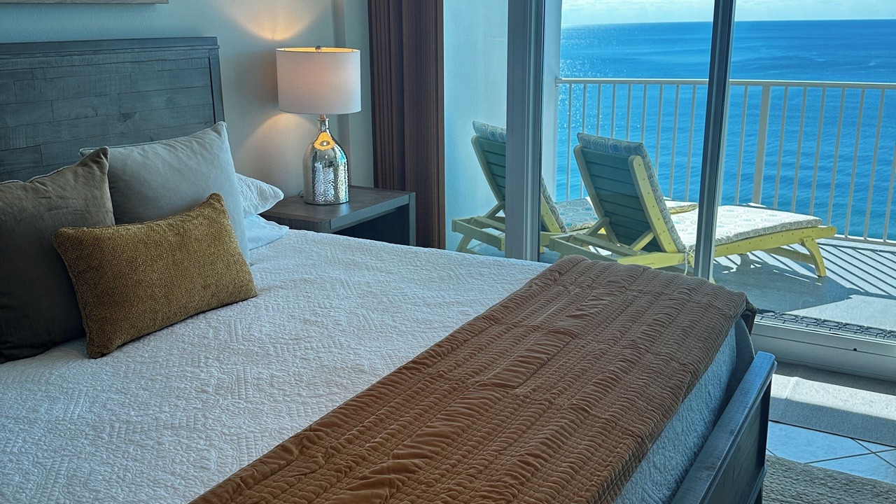 Photo of Bedroom in Gulf Shores