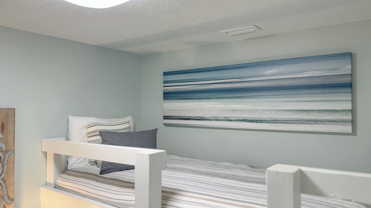 Photo of Bedroom in Gulf Shores