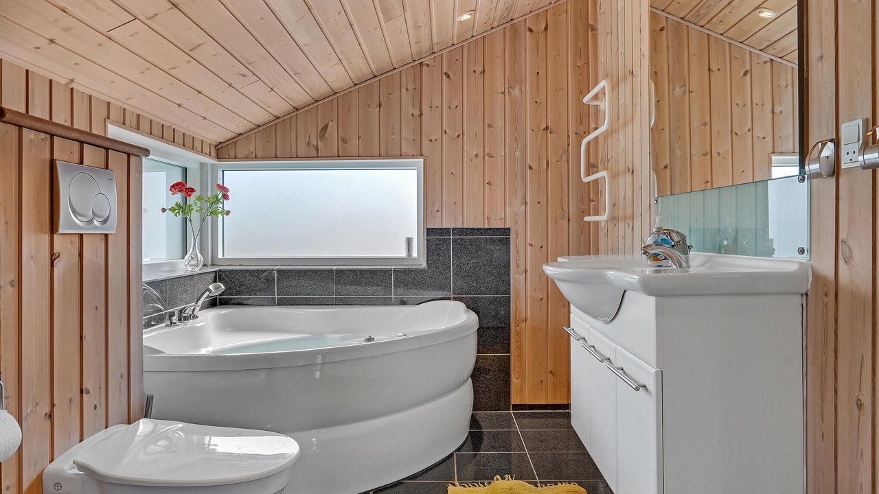 Photo of Bathroom in Egsmark Strand