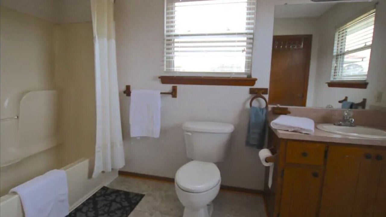 Photo of Bathroom in Pine Ridge