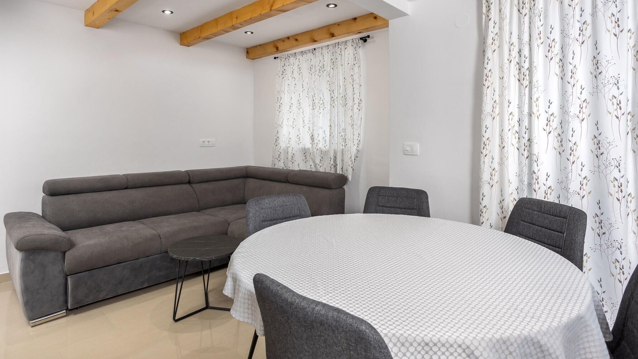 Photo of Bedroom in Brsec
