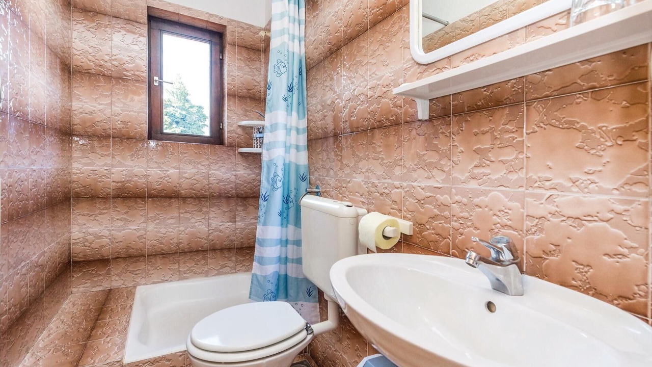 Photo of Bathroom in Brsec