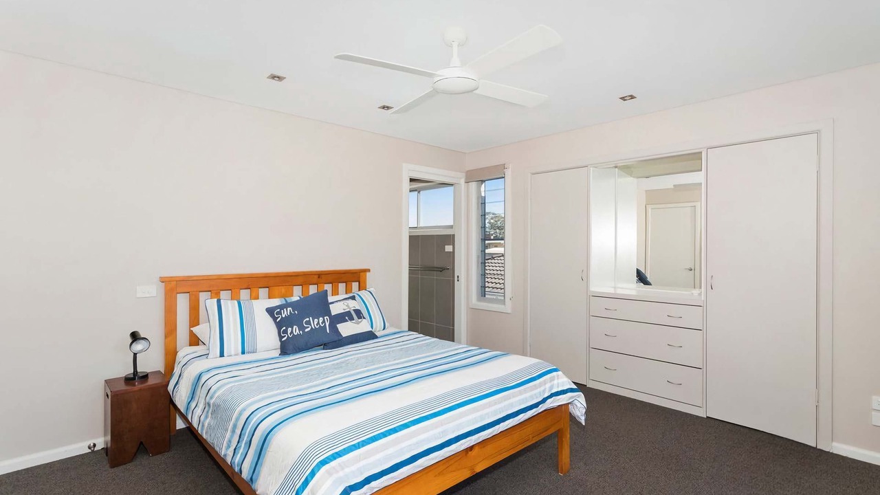 Photo of Bedroom in Dolphin Point