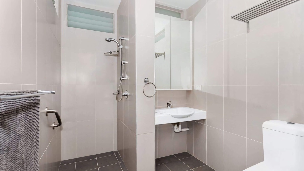 Photo of Bathroom in Dolphin Point