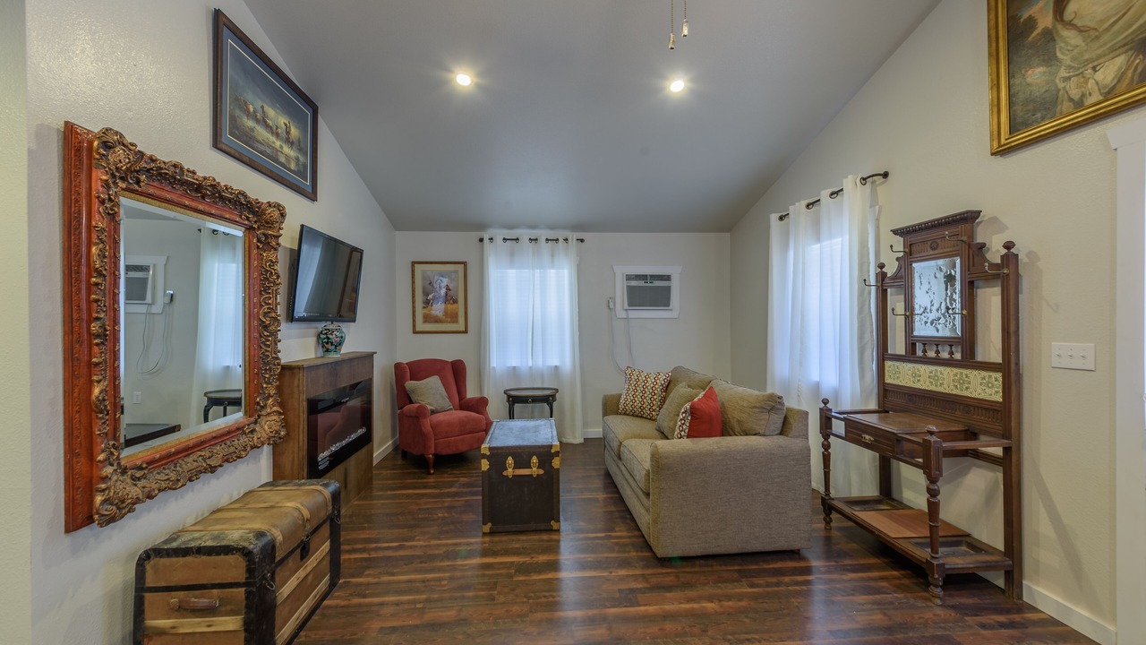 Photo of Livingroom in Fredericksburg