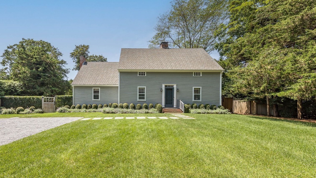 Photo of Outdoor in Amagansett Lanes