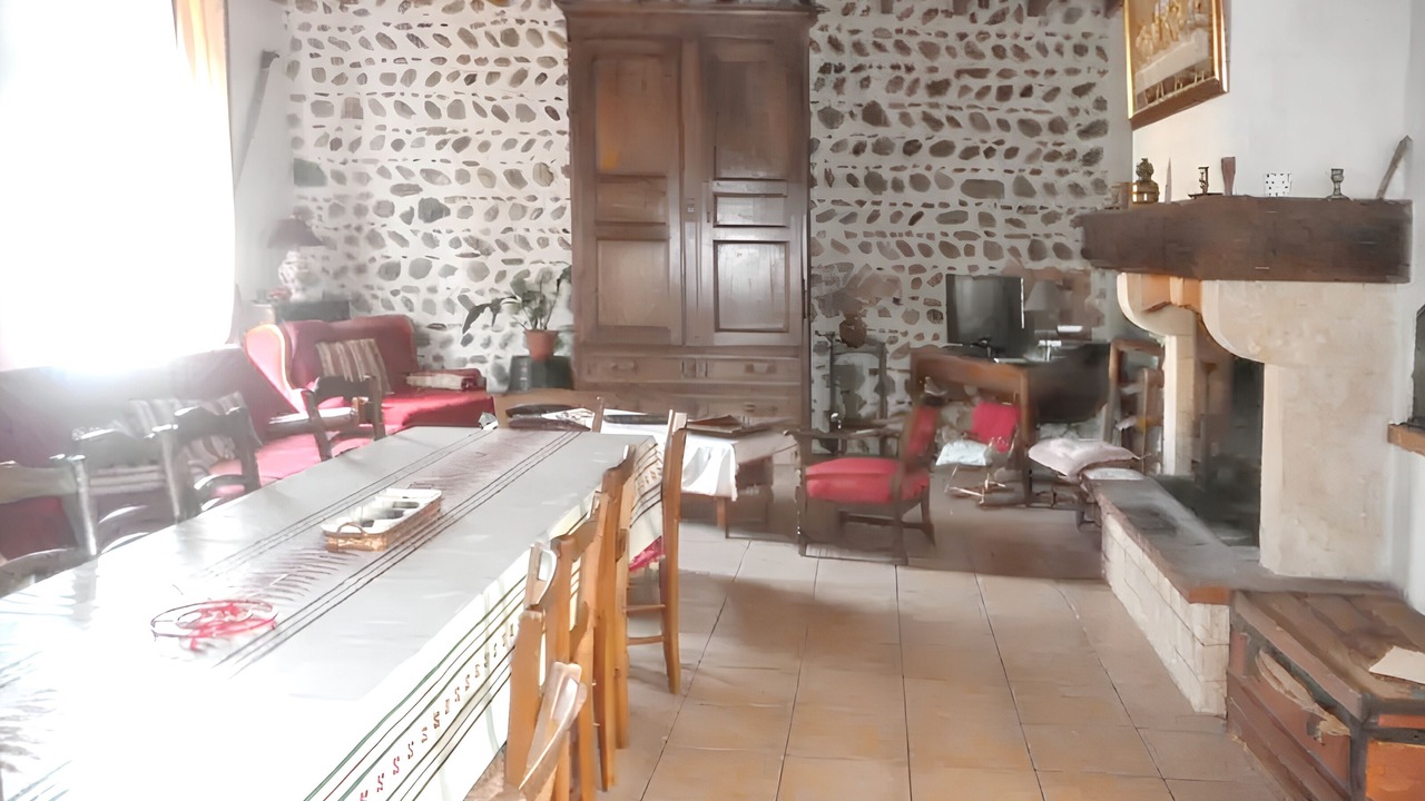 Photo of Livingroom in Bernac-Dessus