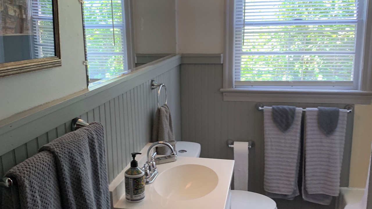 Photo of Bathroom in Lynn