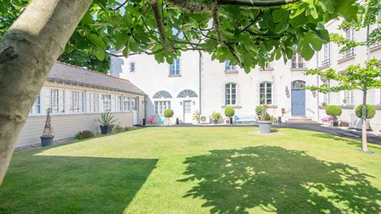 Photo of Others in Downtown Angers