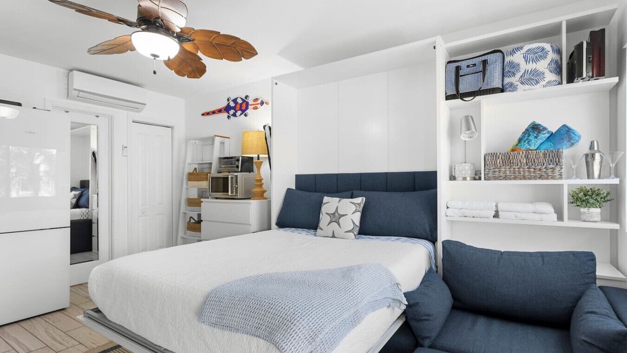 Photo of Bedroom in Hollywood
