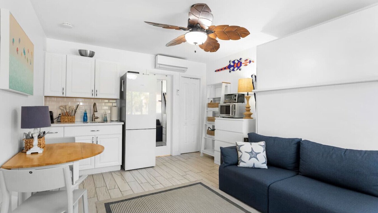 Photo of Livingroom in Hollywood