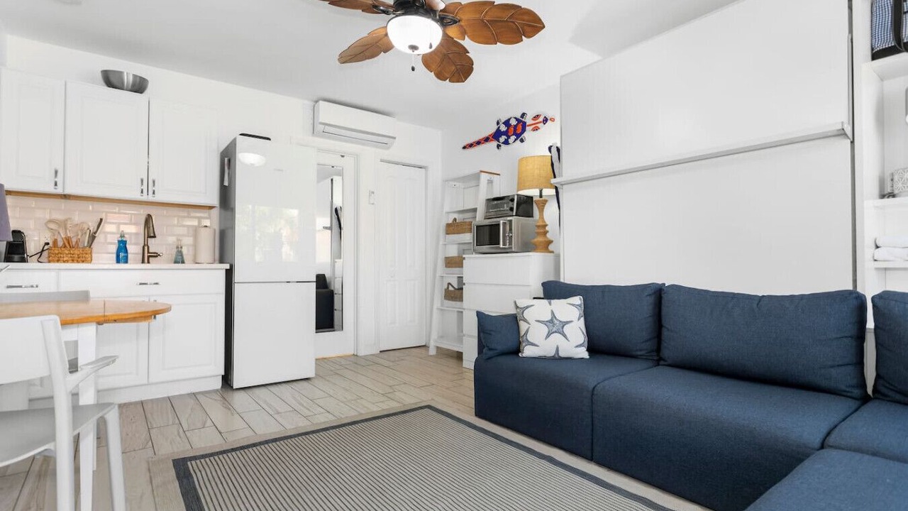 Photo of Livingroom in Hollywood