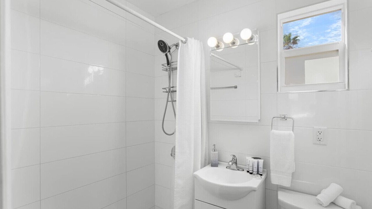 Photo of Bathroom in Hollywood
