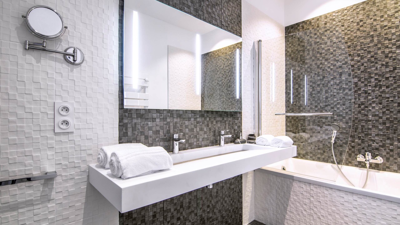 Photo of Others in Downtown Angers