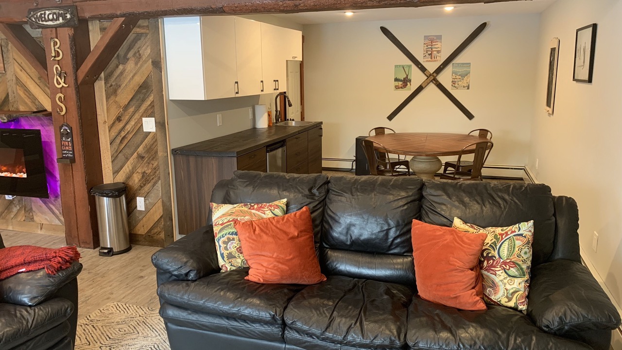 Photo of Livingroom in Belmont