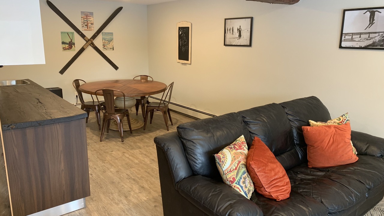 Photo of Livingroom in Belmont