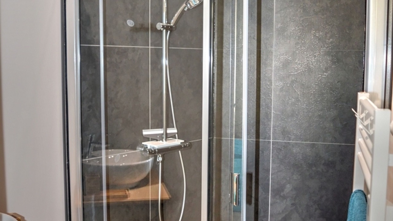 Photo of Bathroom in Chedigny