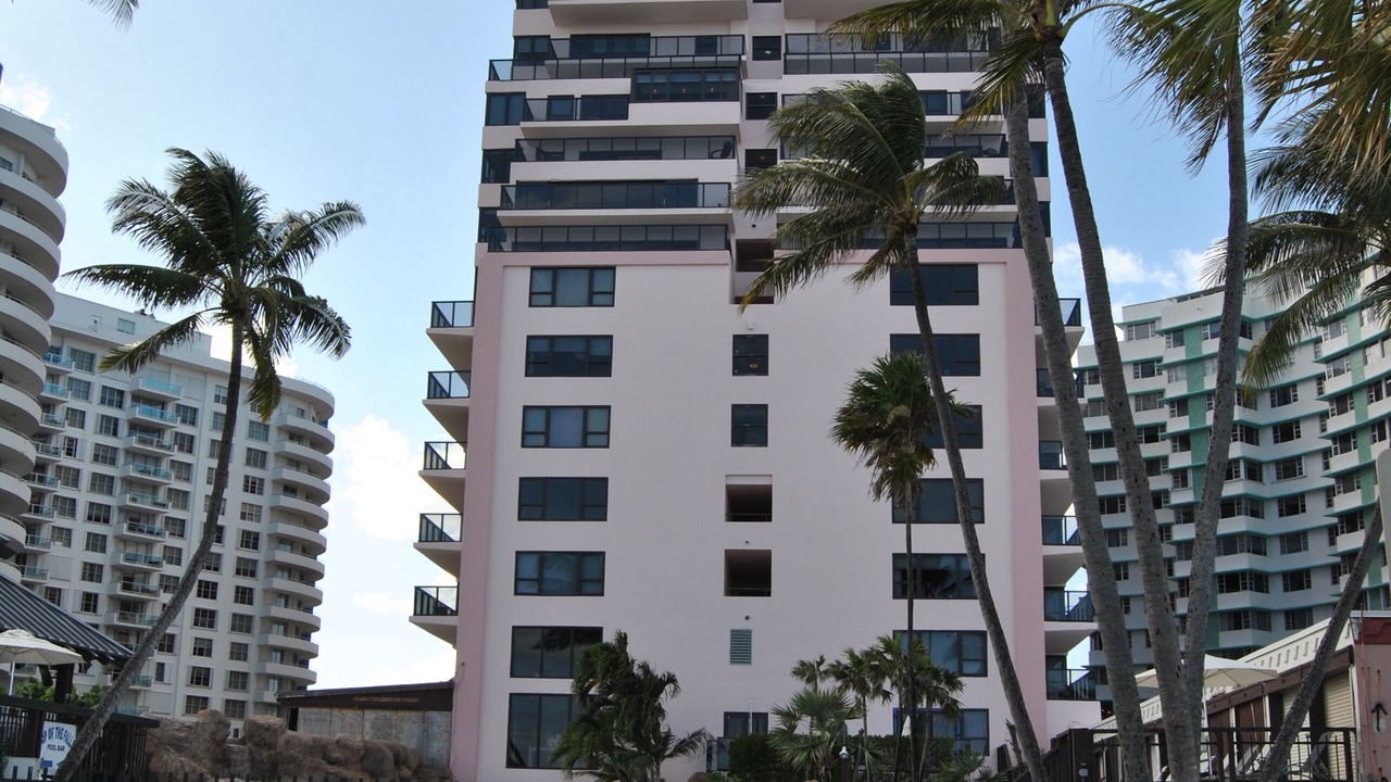 Photo of Others in Mid Beach