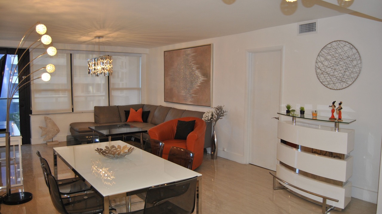 Photo of Others in Mid Beach