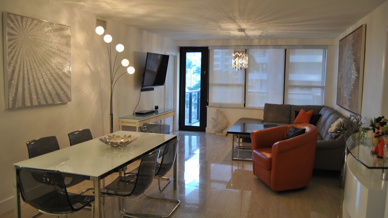 Photo of Others in Mid Beach