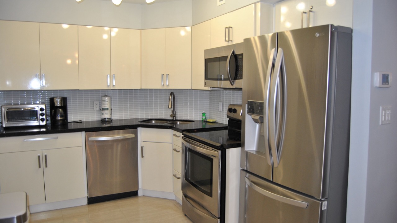 Photo of Others in Mid Beach