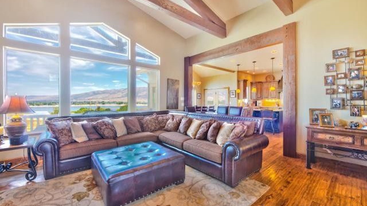 Photo of Livingroom in Ogden