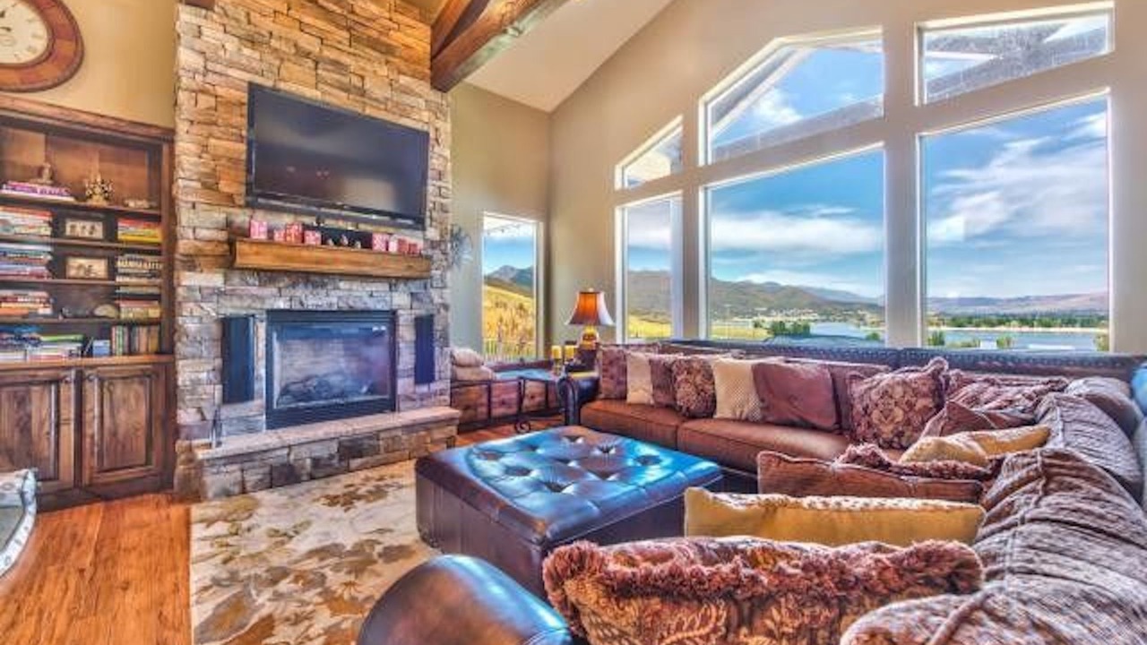 Photo of Livingroom in Ogden