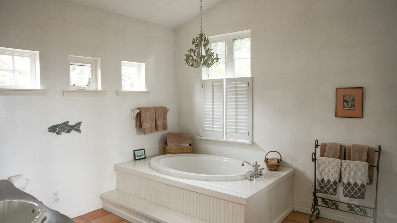 Photo of Bathroom in Albion