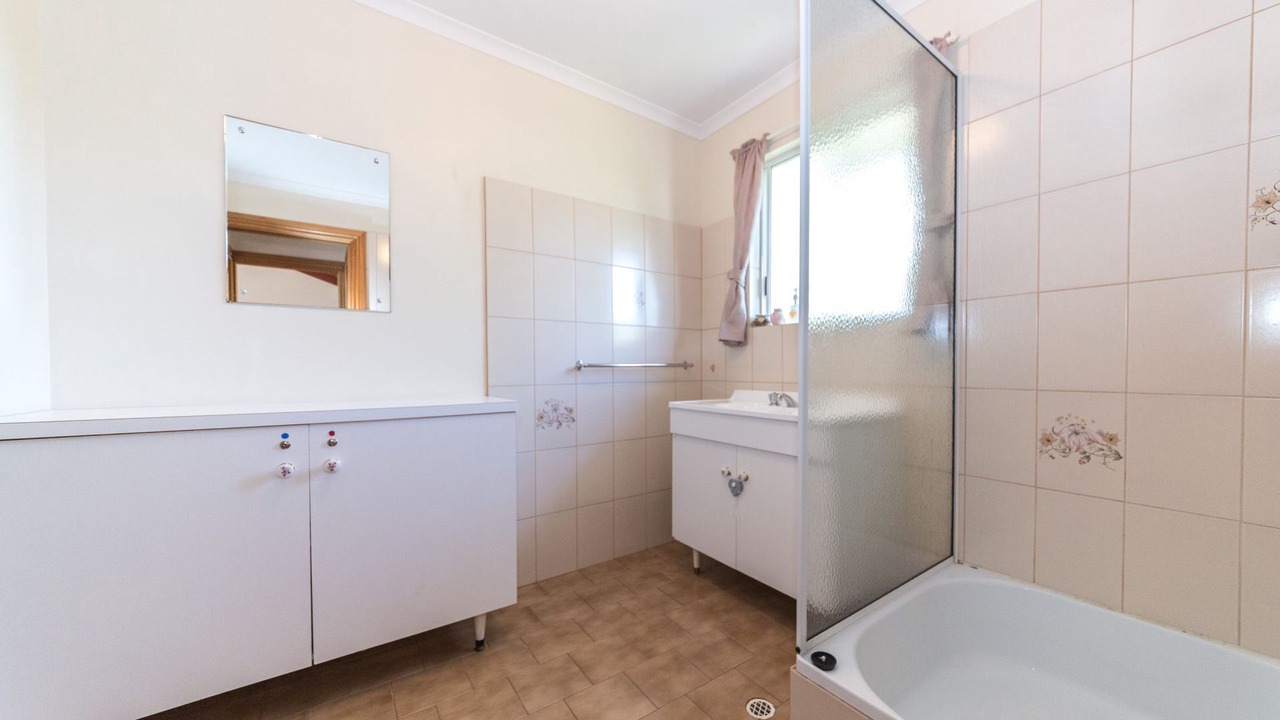 Photo of Bathroom in Carrickalinga