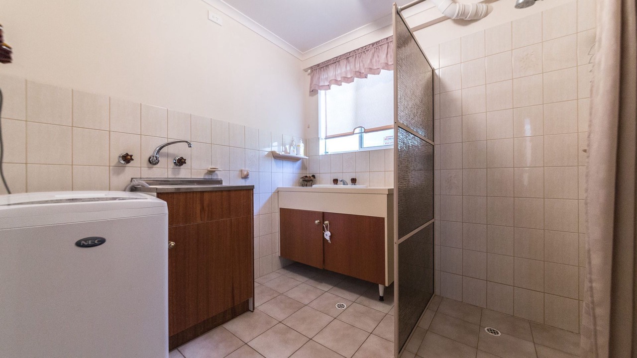 Photo of Bathroom in Carrickalinga