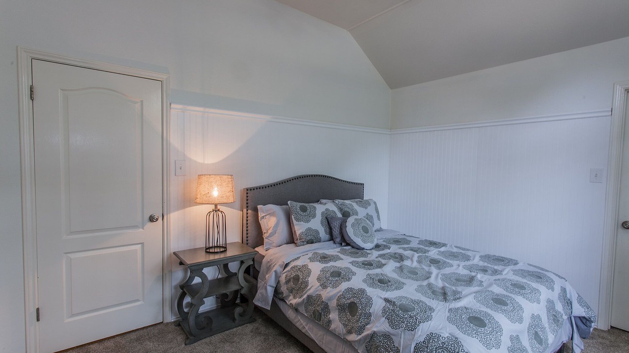 Photo of Bedroom in North Buttercup Creek