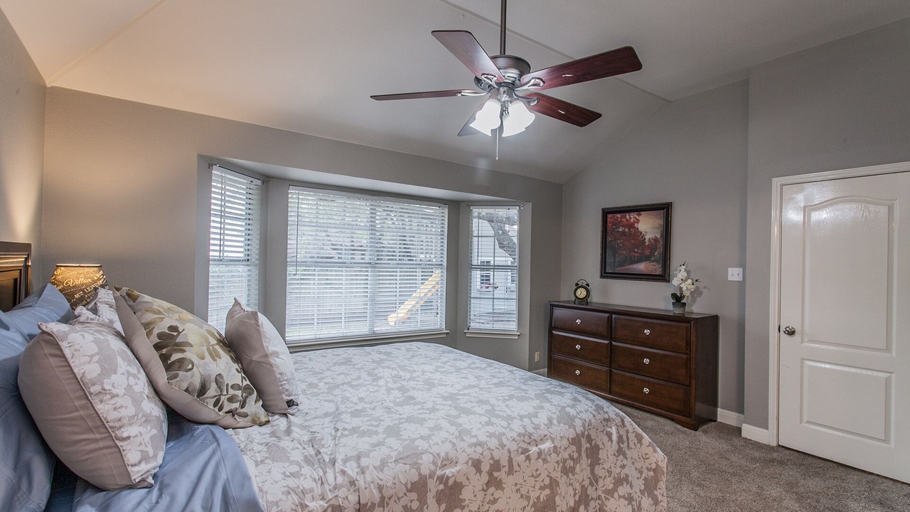 Photo of Bedroom in North Buttercup Creek