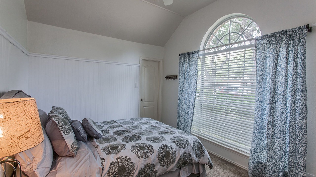 Photo of Bedroom in North Buttercup Creek