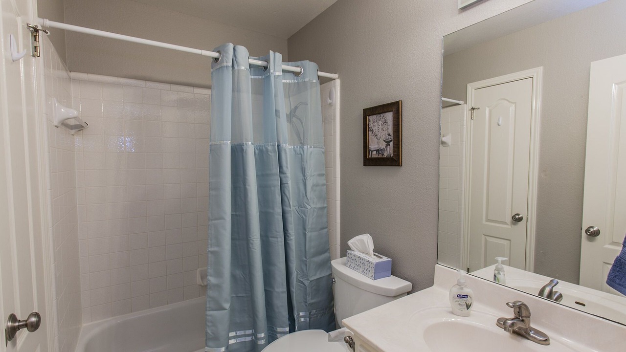 Photo of Bathroom in North Buttercup Creek