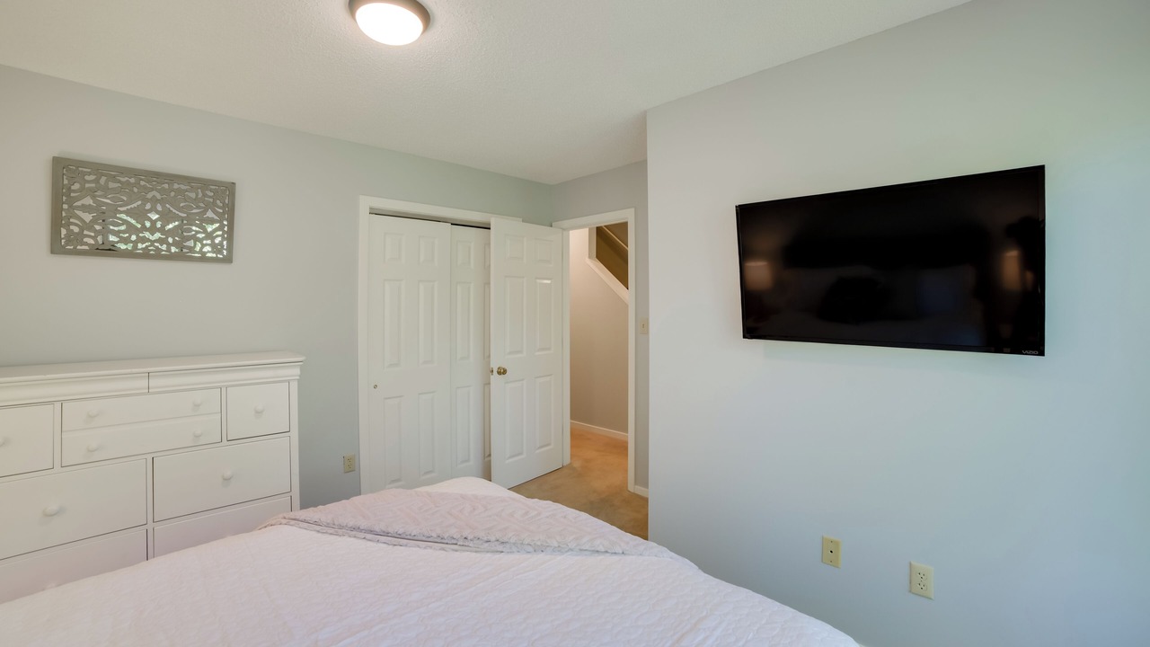 Photo of Bedroom in Roseland