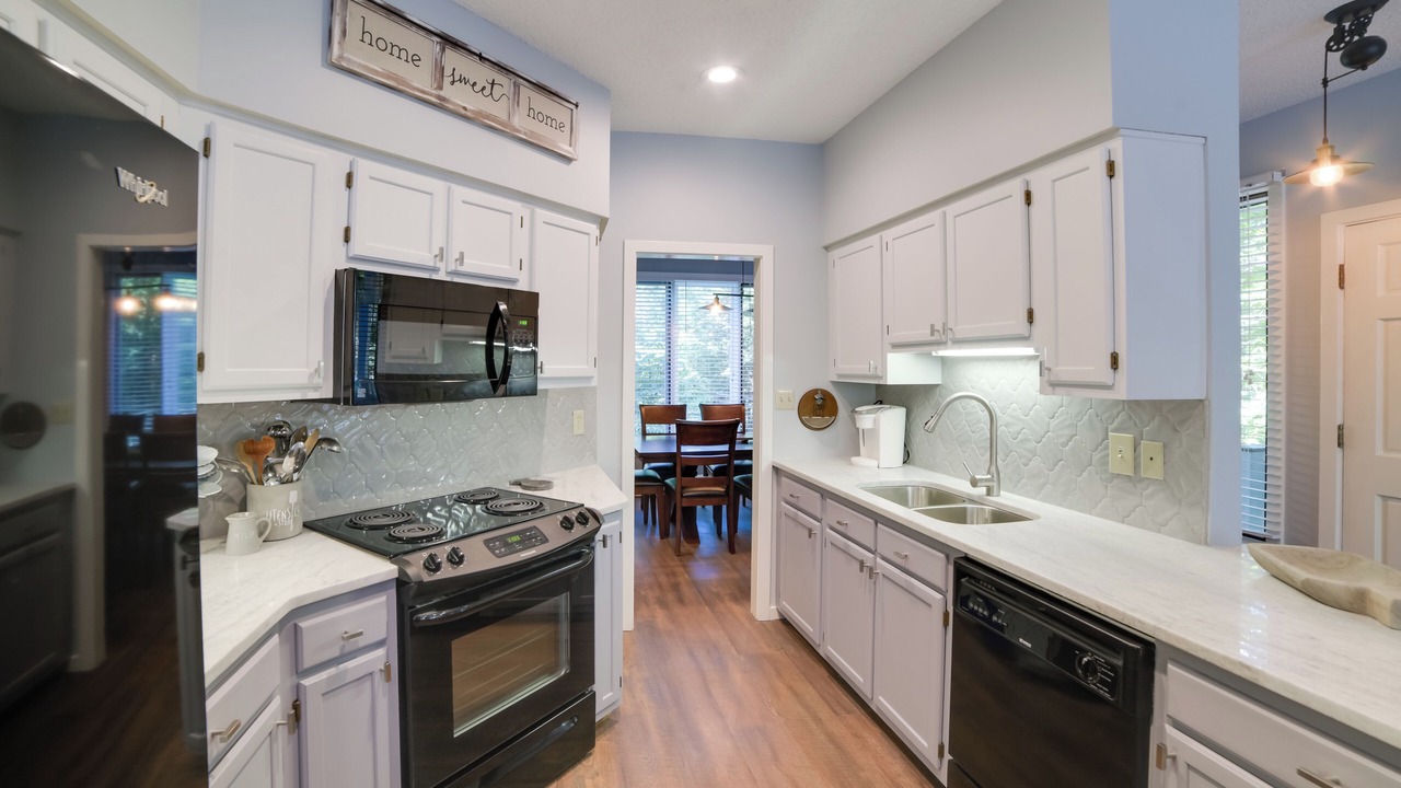 Photo of Kitchen in Roseland