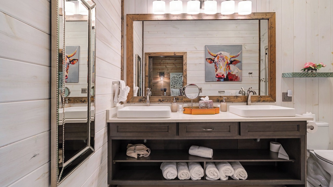 Photo of Bathroom in Hochatown