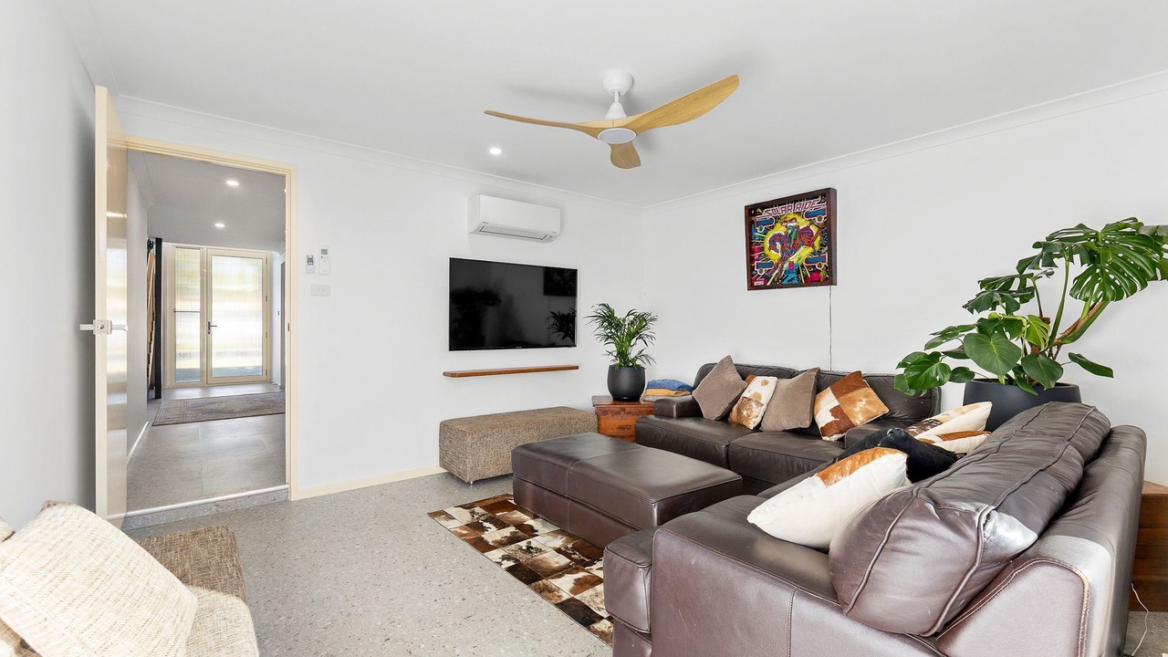 Photo of Livingroom in Dalmeny