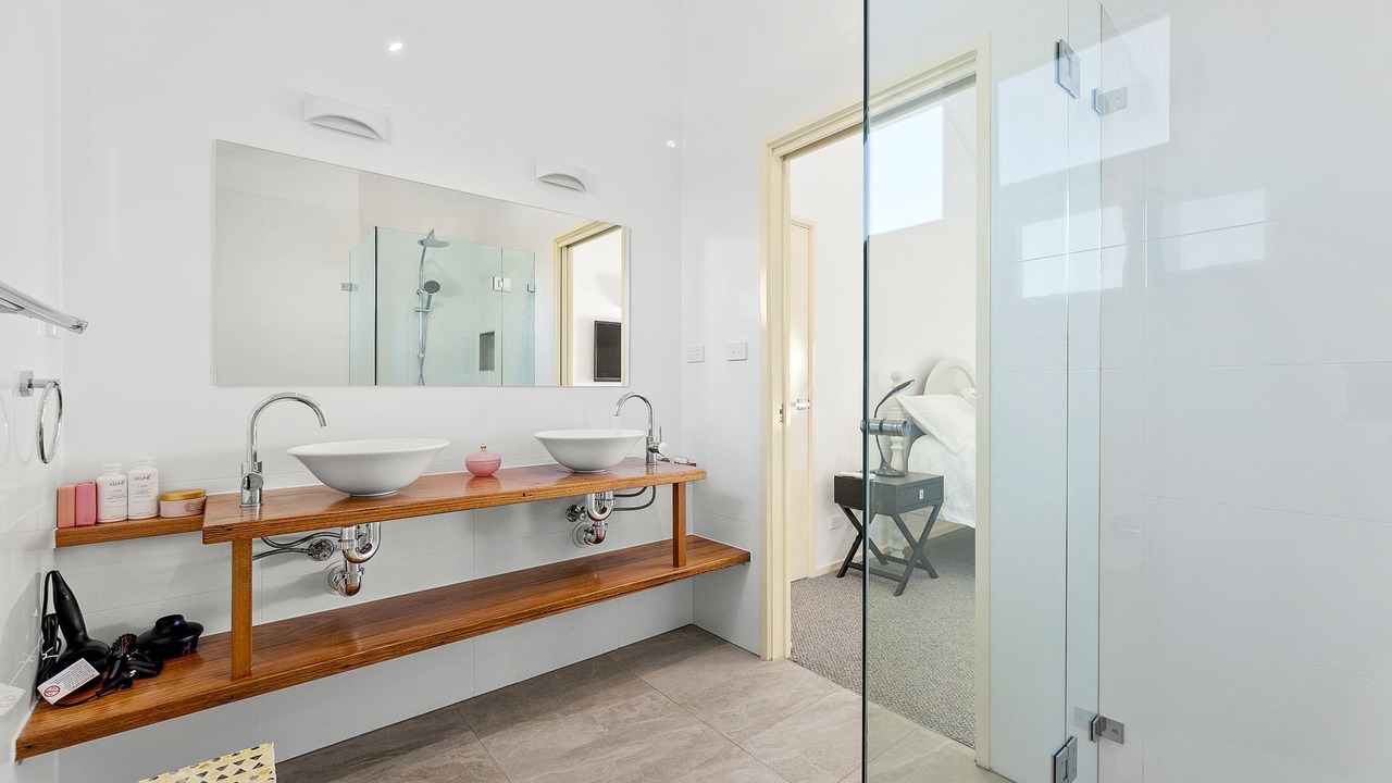 Photo of Bathroom in Dalmeny