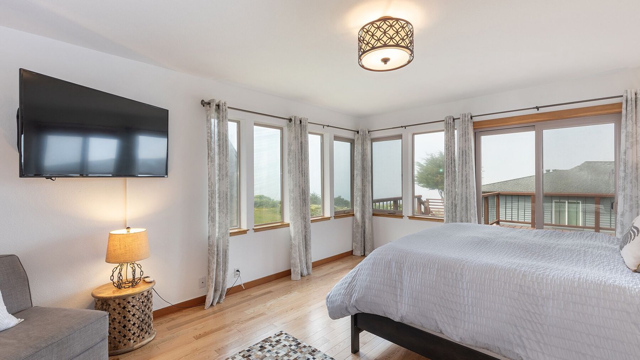 Photo of Bedroom in Dillon Beach