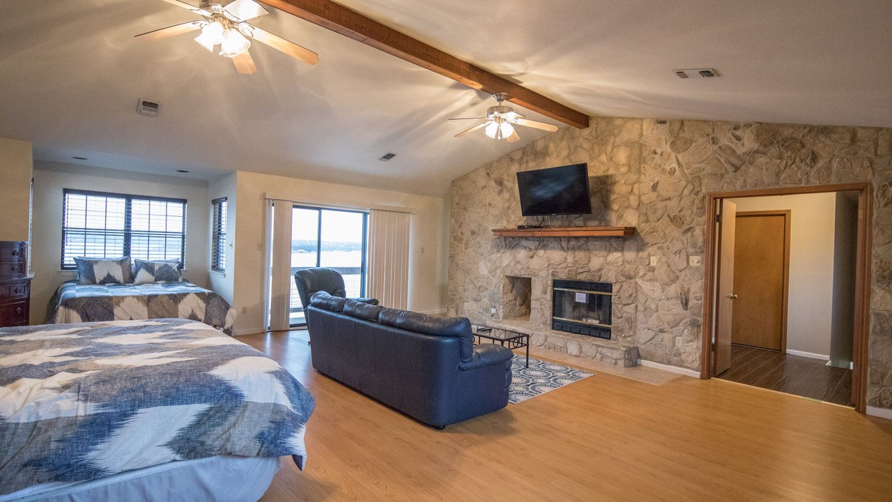 Photo of Others in Canyon Lake