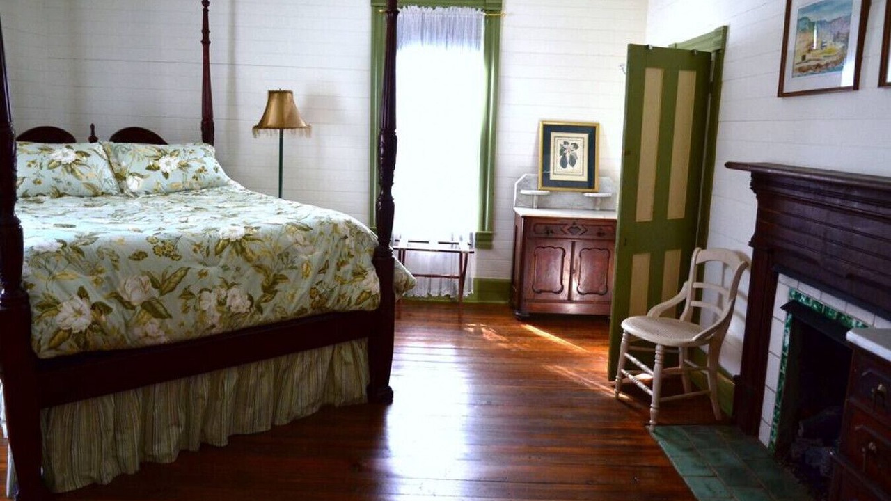Photo of Bathroom in Weaverville