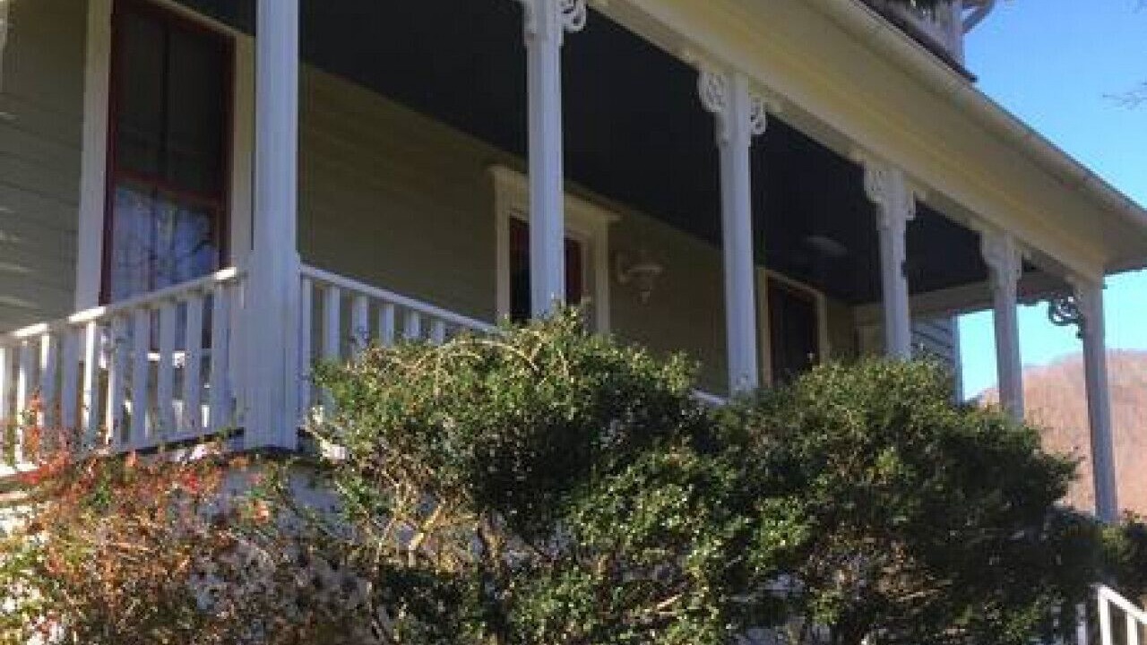 Photo of Others in Weaverville