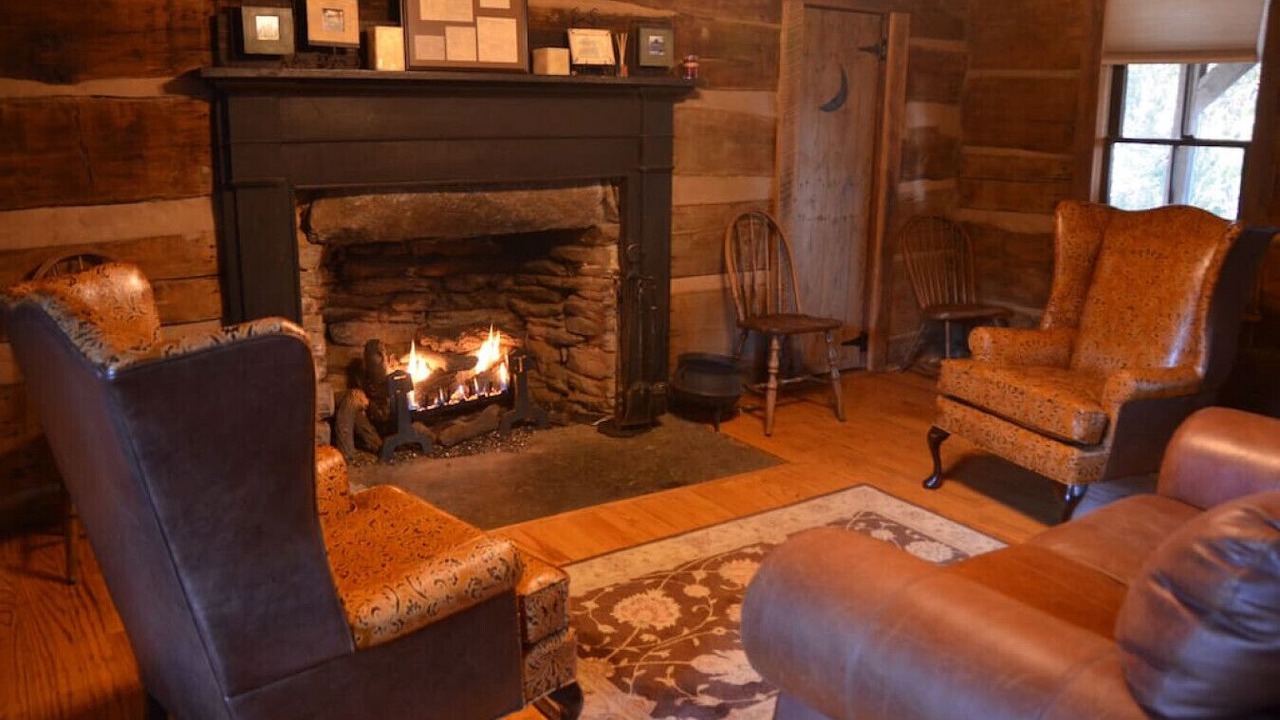 Photo of Bedroom in Weaverville