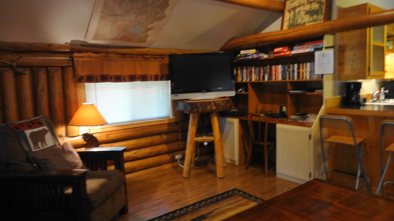 Photo of Livingroom in West Yellowstone