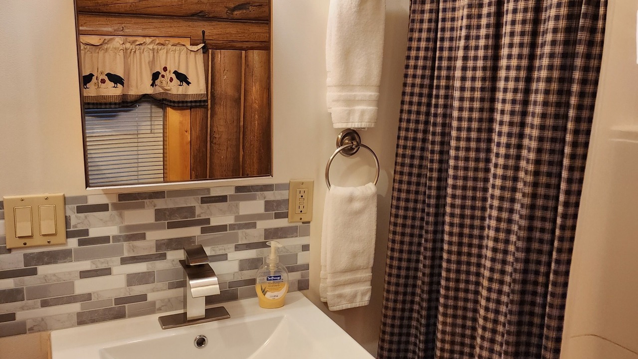 Photo of Bathroom in West Yellowstone