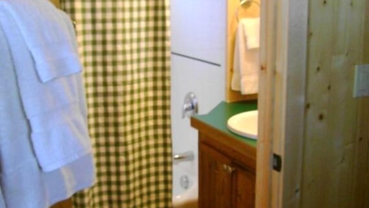 Photo of Bathroom in West Yellowstone