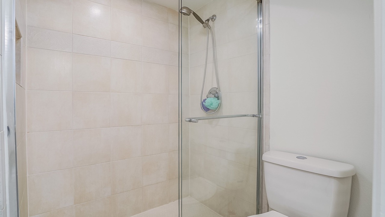 Photo of Bathroom in Entertainment District