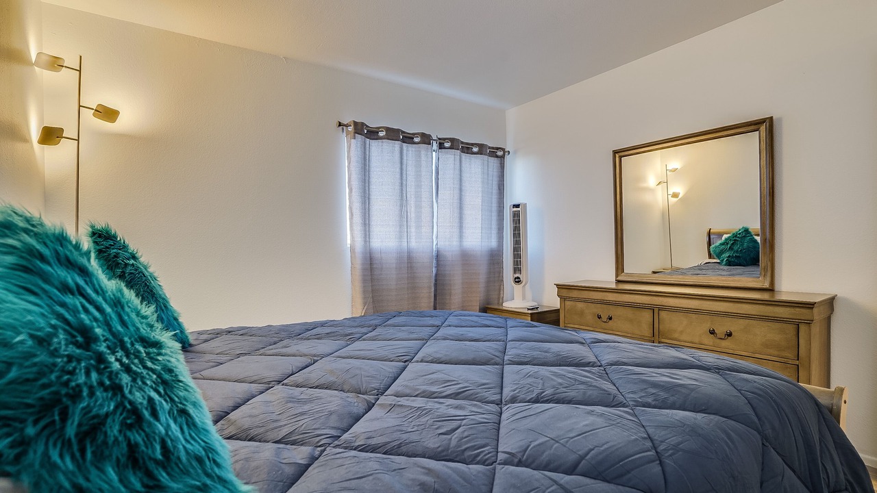 Photo of Bedroom in Entertainment District